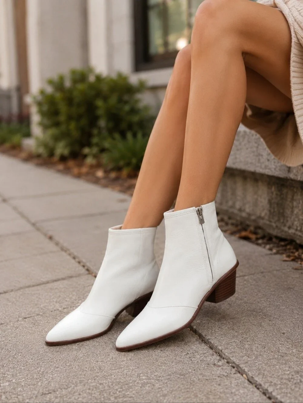 Via Spiga Odette Pointed Toe Leather Booties Size 10